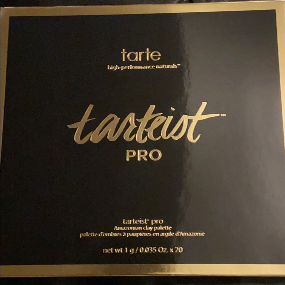 BNIB Tarte tarteist pro Amazonian clay palette